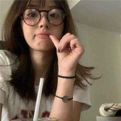 孔雀圣使请动心